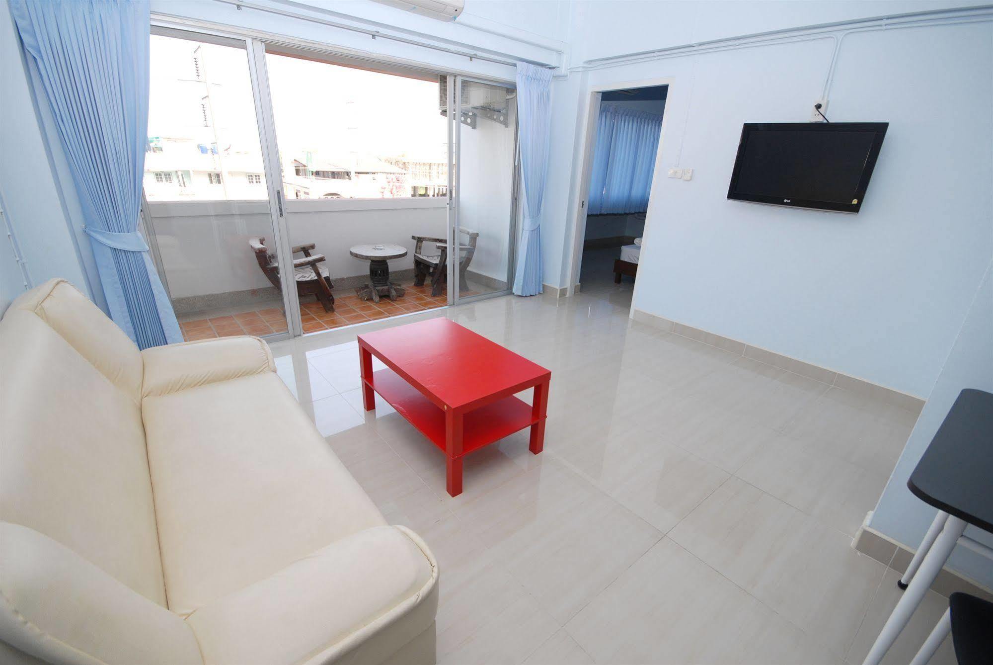 Cozy Loft Hostel Pattaya Luaran gambar